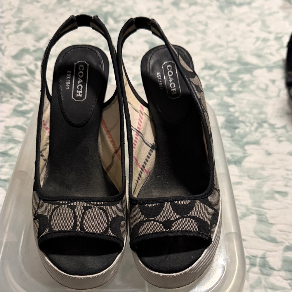 Coach Women's Black and Gray Peep Toe Slingback Heels